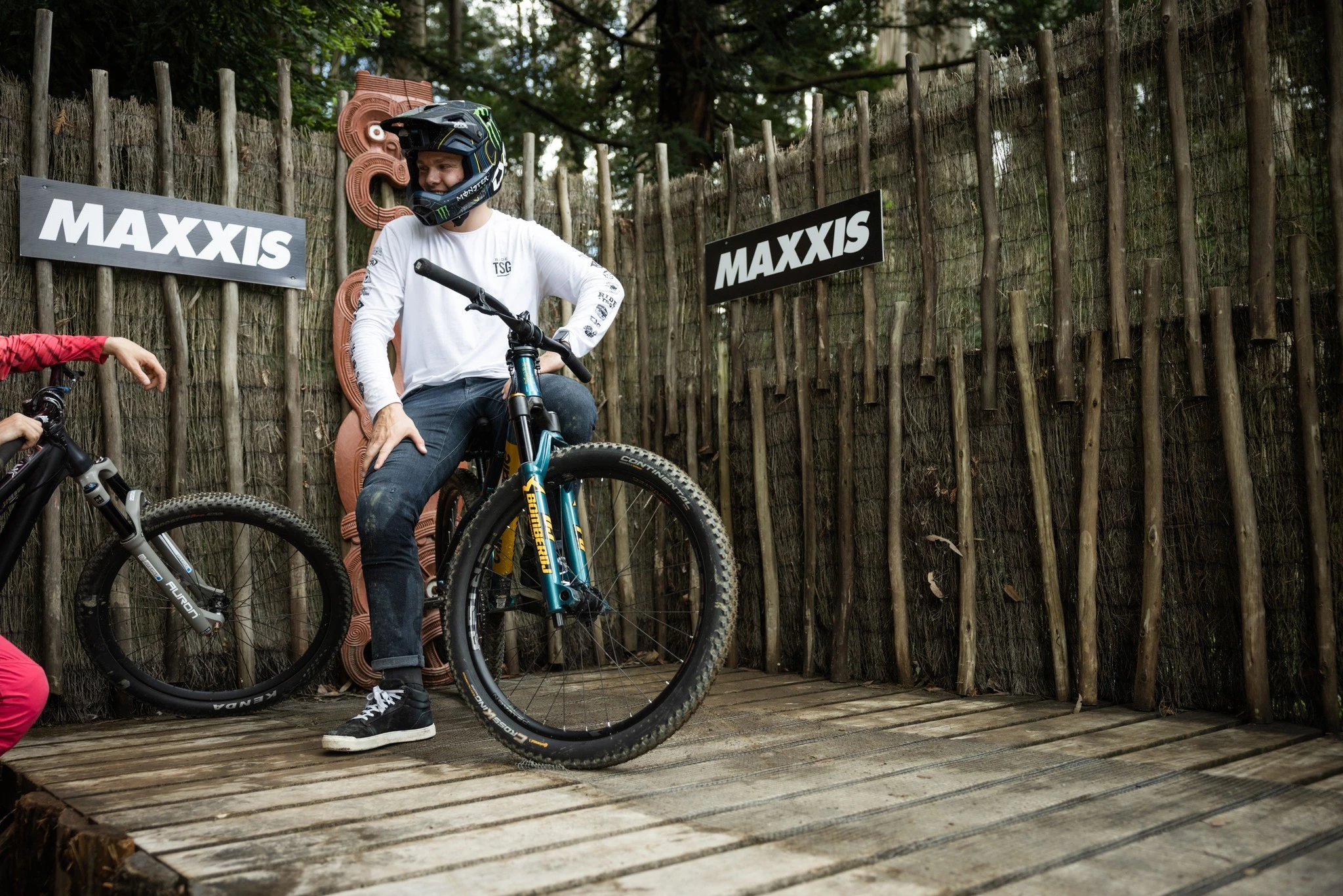 Page de garde -Vélos Soldes Boutique 315566497 10160579447107867 7876109163094654587 n