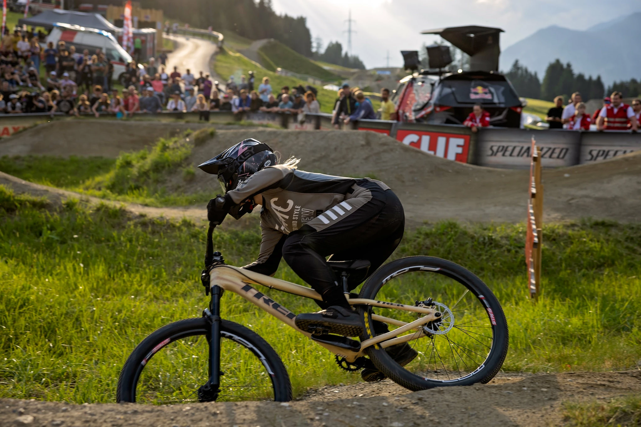 Page de garde -Vélos Soldes Boutique 322699819 1498473807229990 7080987853546144492 n