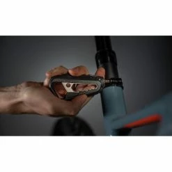 KNOG Mini Outil FANG -Vélos Soldes Boutique mini outil fang 2